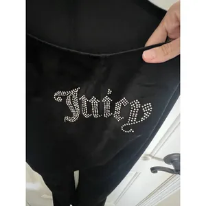 Juicy Couture‎ Jumpsuit Size M Black Velour Cutout Rhinestone Logo Flare Leg Y2K thumbnail 7