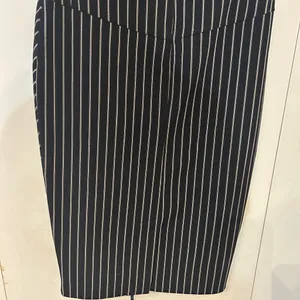 Navy Pinstripe Pencil Skirt - Sleek Office to Evening Wear thumbnail 8