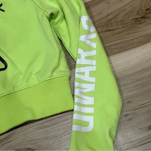 Black Pyramid Neon Cropped Hoodie Women’s Small thumbnail 5
