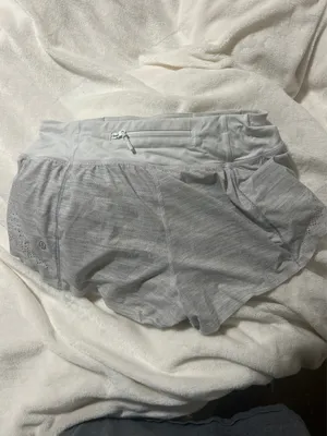 Lululemon Shorts Hotty Hot 2.5" thumbnail 2