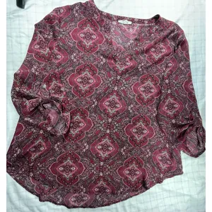 Maurices Women's XL Pink Paisley Boho Blouse Roll-Tab Sleeve V-Neck Tunic thumbnail 4