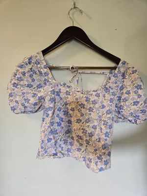 Blu Pepper Blue Floral Puff Sleeve Crop Top thumbnail 4