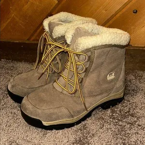 Sorel waterfall low lace winter insulated boots thumbnail 1