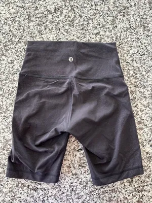 LULULEMON Wunder Train High Rise Short 8" in Crunch Black Sz. 4 thumbnail 6