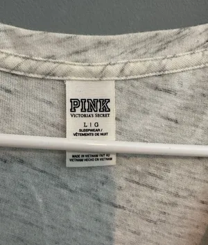Victoria's Secret PINK T-shirt thumbnail 2