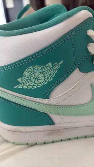 Air Jordan teal thumbnail 4