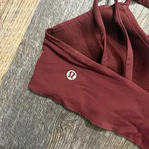 Lululemon burgundy sports‎ bra size xs thumbnail 3