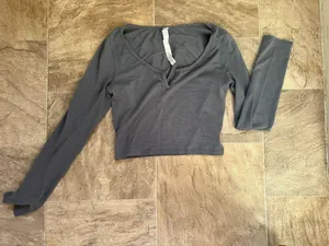 Lululemon Long Sleeve Top thumbnail 1