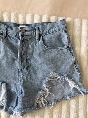 PacSun Light Blue Frayed vintage High-Rise Denim Shorts thumbnail 3