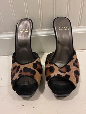 Vintage Stuart Weitzman Leopard Print Haircalf Peep-Toe Mule Heels thumbnail 3