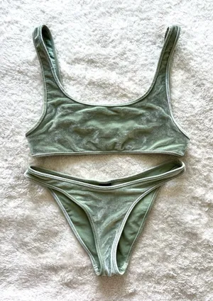 Triangl Aimee Velvet Bikini Top XL Bottom S thumbnail 1