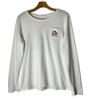 Vineyard Vines Shirt‎ Women Medium White Long Sleeve Christmas Whale Pocket Tee thumbnail 1