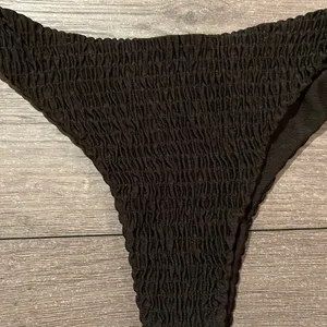 NEVER WORN black bikini thumbnail 2