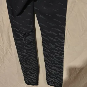 Lululemon leggings thumbnail 3