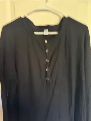 Old Navy Black Long-Sleeve Textured Henley / B34 thumbnail 3