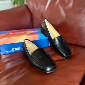 New in Box Vintage Women's Size 7 Bellini Black Leather Flats Loafers thumbnail 10