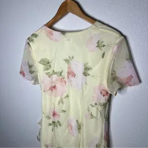 Vintage 90s Y2K JBS Ltd Butter Yellow Floral Sheer Overlay Surplice Midi Dress thumbnail 4