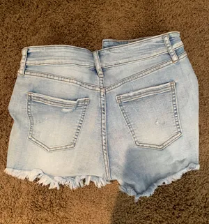 Jean shorts Size 6 thumbnail 3