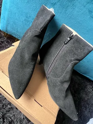 Black Faux Suede Pointed Toe Kitten Heel Ankle Booties US 11 EU 42 New thumbnail 3