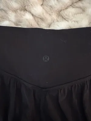 Lululemon hulu mesh high rise yoga shorts thumbnail 3