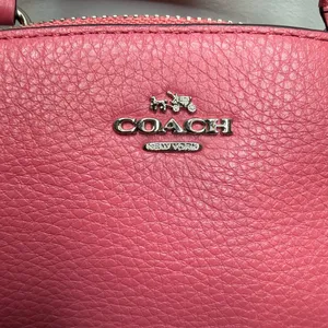 Coach Kelsey Fuschia Pink Leather Tote/Crossbody Bag With Zipper Closure thumbnail 2