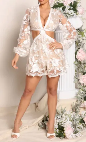Blithe Rose Floral V Neck Corset Back lace Long sleeve Romper NWT size Small thumbnail 1