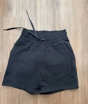 Lululemon Scuba High-Rise Short 4.5" Black‎ Cotton Fleece LW7CBOS Womens Size 2 thumbnail 1