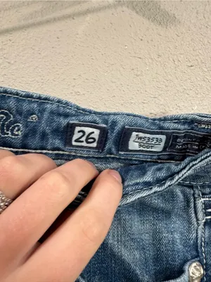 Miss Me Bootcut 26x 31 1/2 thumbnail 5