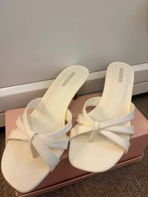 Cushionare Malta Kitten Heels - Cream 6 thumbnail 5