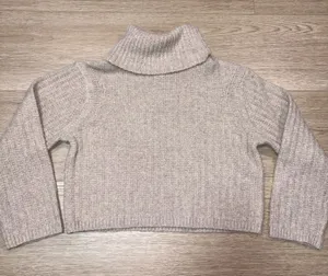 Universal Threads Women Cropped Tan Turtleneck Sweater Size Medium thumbnail 1