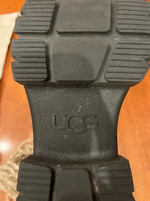 UGG Women’s Boots thumbnail 10