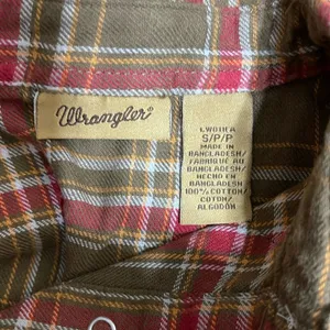 Women's Wrangler Khaki Green Plaid Pearl Snap Western Shirt Size S thumbnail 4