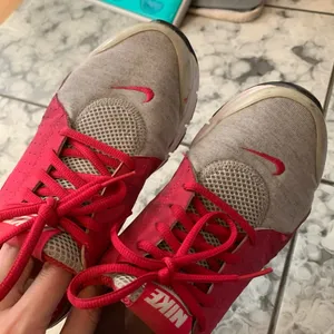 NIKE Womens Pink & Grey Running Sneakers Size 6 thumbnail 6