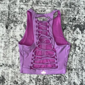Alo Yoga Movement Bra in Orchid thumbnail 2