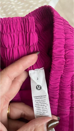 Hot Lululemon Shorts 4" High-Rise thumbnail 2