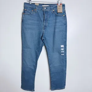 NWT Levi's Women's Wedgie‎ Straight HighRise Stretch Jeans Size 32 x 28 thumbnail 2