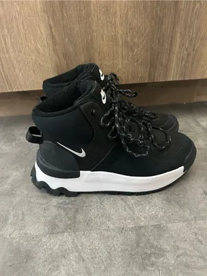 Nike City Classic Women's Lace-up Sneaker Boots Winter Snow Boots Black Size 7 thumbnail 3