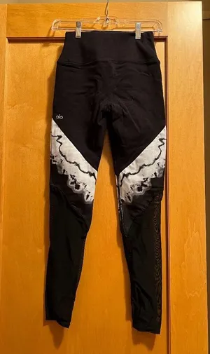 Alo yoga mesh leggings - black & white thumbnail 4
