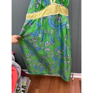 Lilly Pulitzer Green Floral 100% Silk Halter Dress Size 8 Tropical V-Neck Lined thumbnail 3