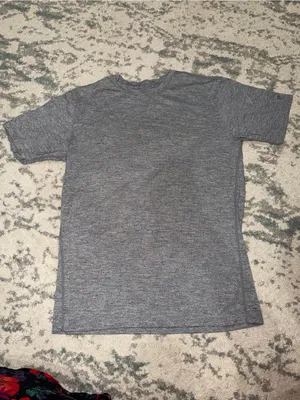 Fabletics Gray Performance Athletic Tee Medium Thick Workout Top thumbnail 2