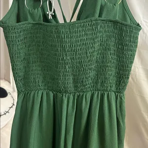 Elegant Green Jumpsuit 💙 Size M thumbnail 3