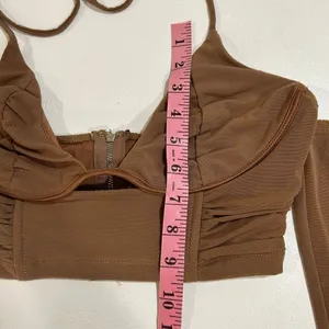 White Fox Chocolate Brown Off Shoulder Ruched Crop Top Size M Going Out thumbnail 6
