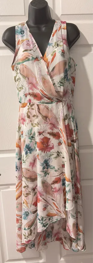 Calvin Klein Floral Chiffon Maxi Dress Size 6 – Surplice V-Neck, Lined, Summer thumbnail 3