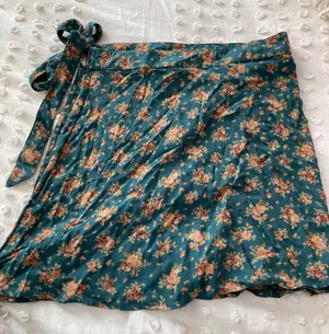 American Eagle Tie Skirt  thumbnail 2
