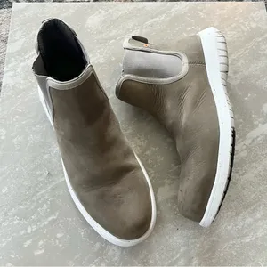 BOGS Cypress Chelsea Boots thumbnail 3