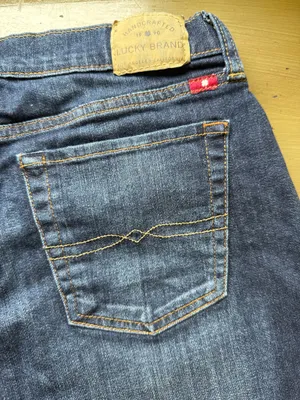 Lucky Brand Shorts 26” Waist thumbnail 7