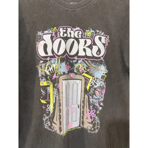 Flying Hause Threads The Doors Graphic Women Tee M Charcoal Gray Mineral Wash thumbnail 2