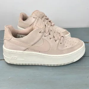 Nike Air Force 1 Sage Low Particle Beige Suede Platform Sneakers AR5339-201 7.5 thumbnail 4
