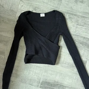 abercrombie and fitch cross over long sleeve thumbnail 1