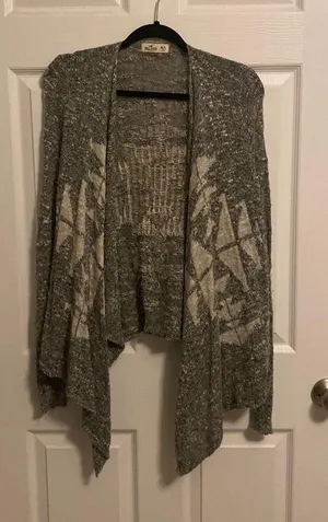 Cardigan thumbnail 1